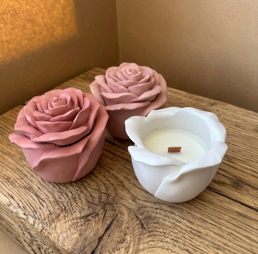 Интерьерная заливная свеча Роза Инталия